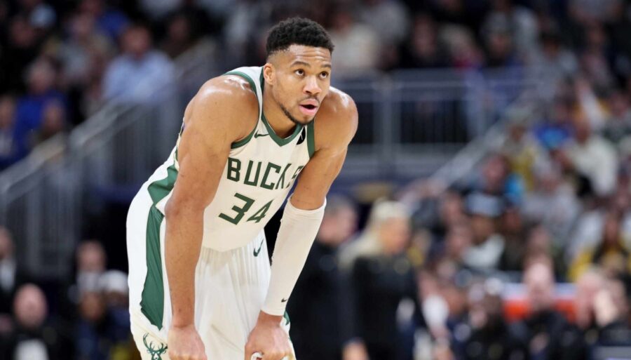 nba,-milwaukee-snaps-up-giannis-antetokounmpo