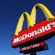 fast-food-restaurants-open-on-christmas-day:-mcdonald’s,-starbucks-&-more