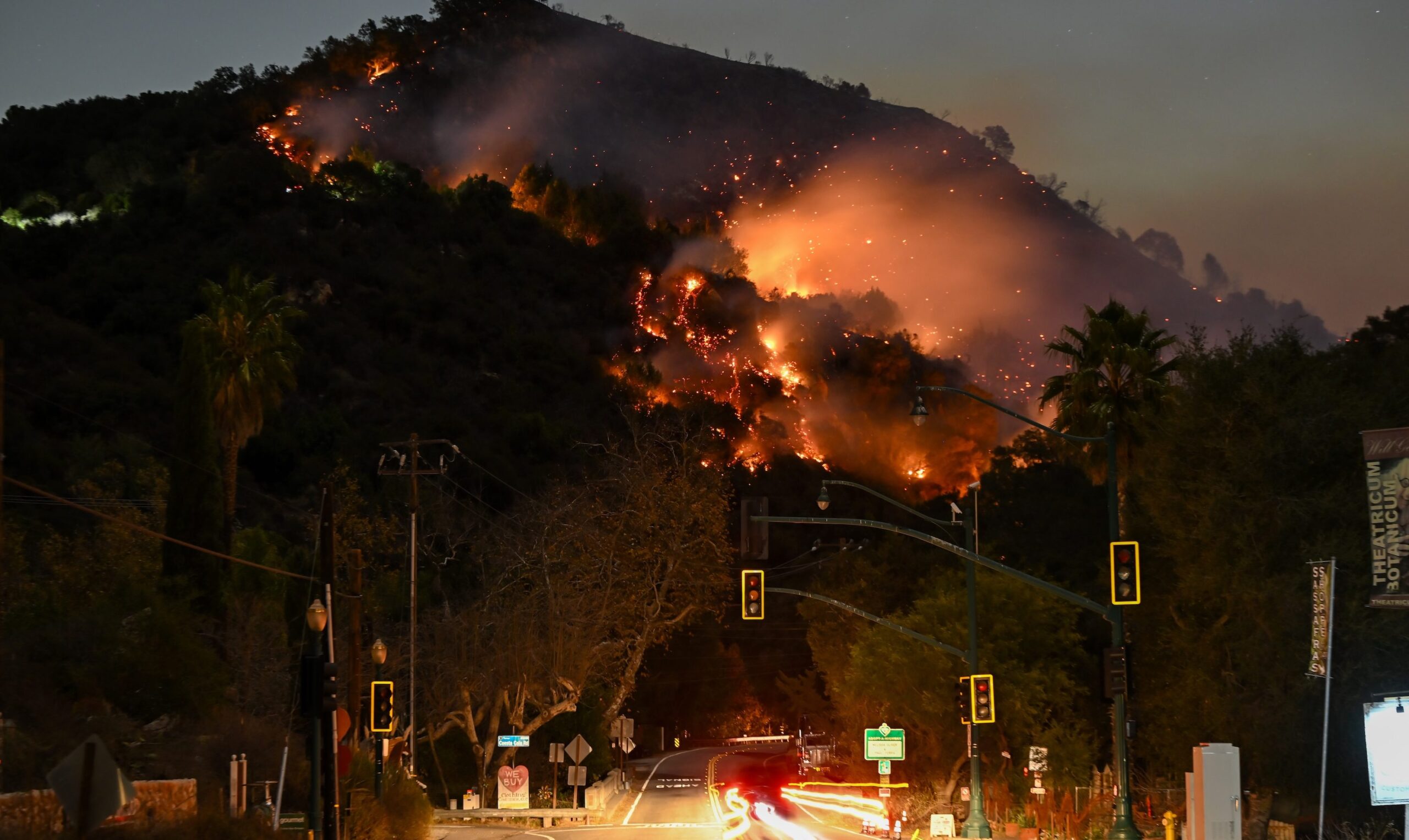 why-are-there-fires-in-california-during-the-winter?-causes-explained