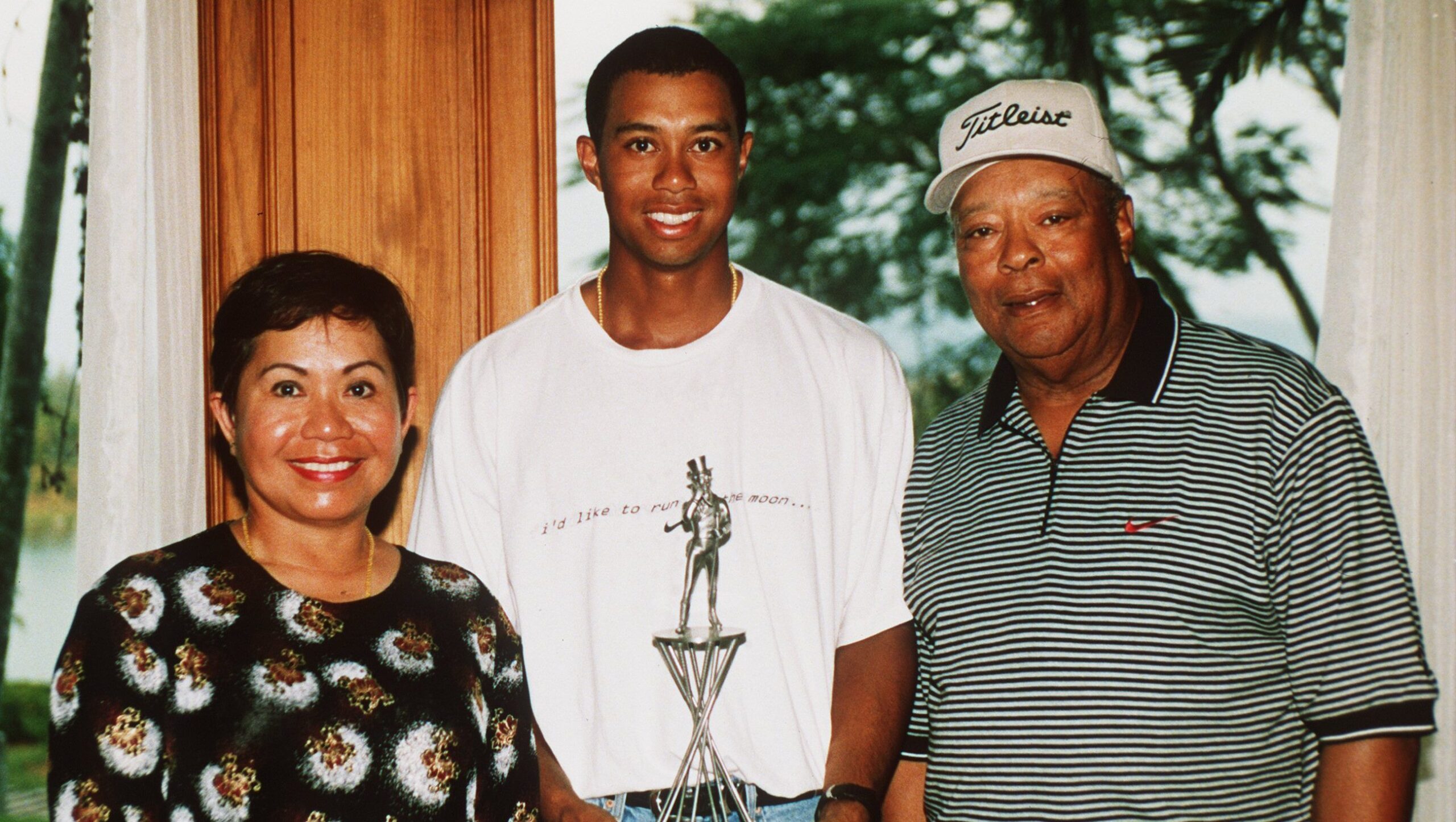 tiger-woods’-parents:-about-his-mom-kultida-&-dad-earl-woods