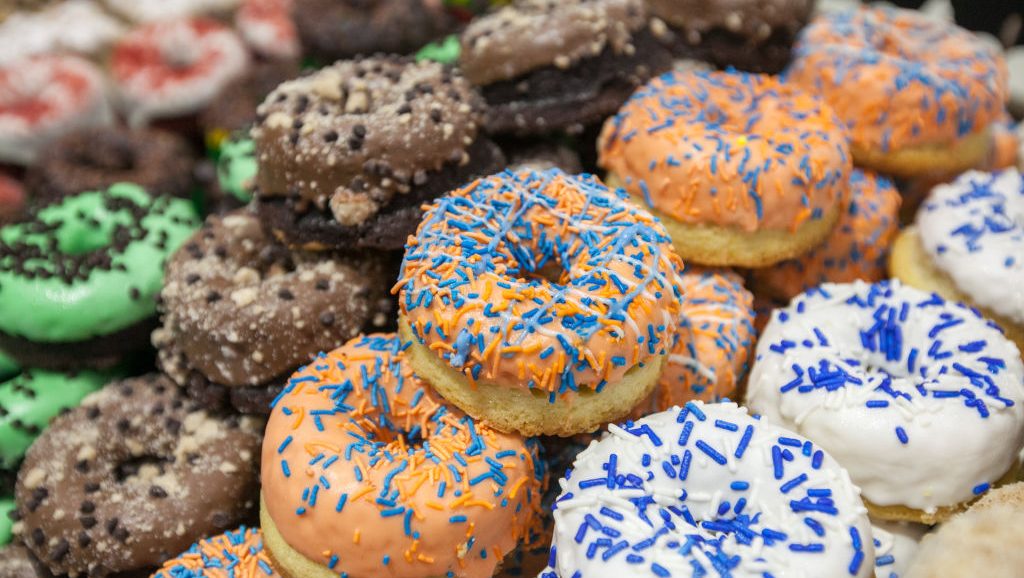 fda-recalls-donuts:-what-doughnuts-&-baked-goods-were-taken-off-shelves?