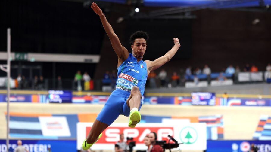 european-indoor-championships,-mattia-furlani-silver-in-long-jump-just-an-inch-from-gold