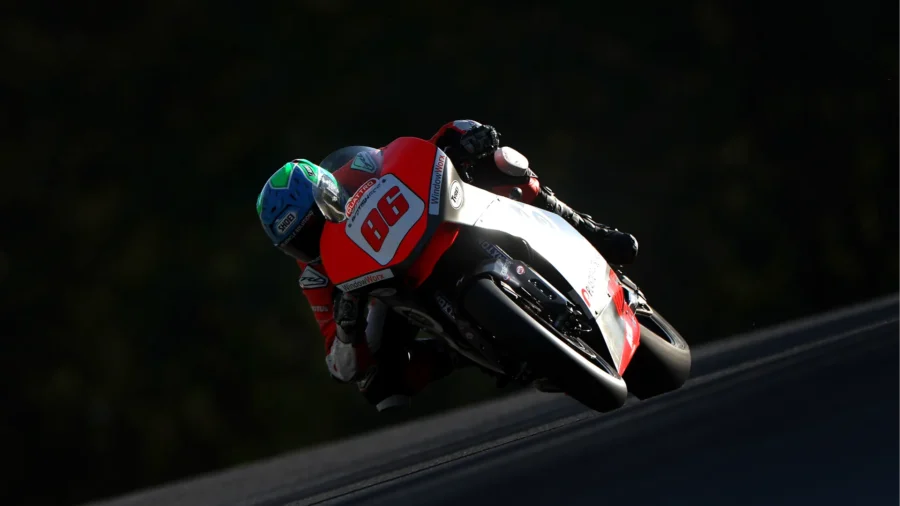 terrible-tragedy-in-race-in-england:-two-drivers-dead