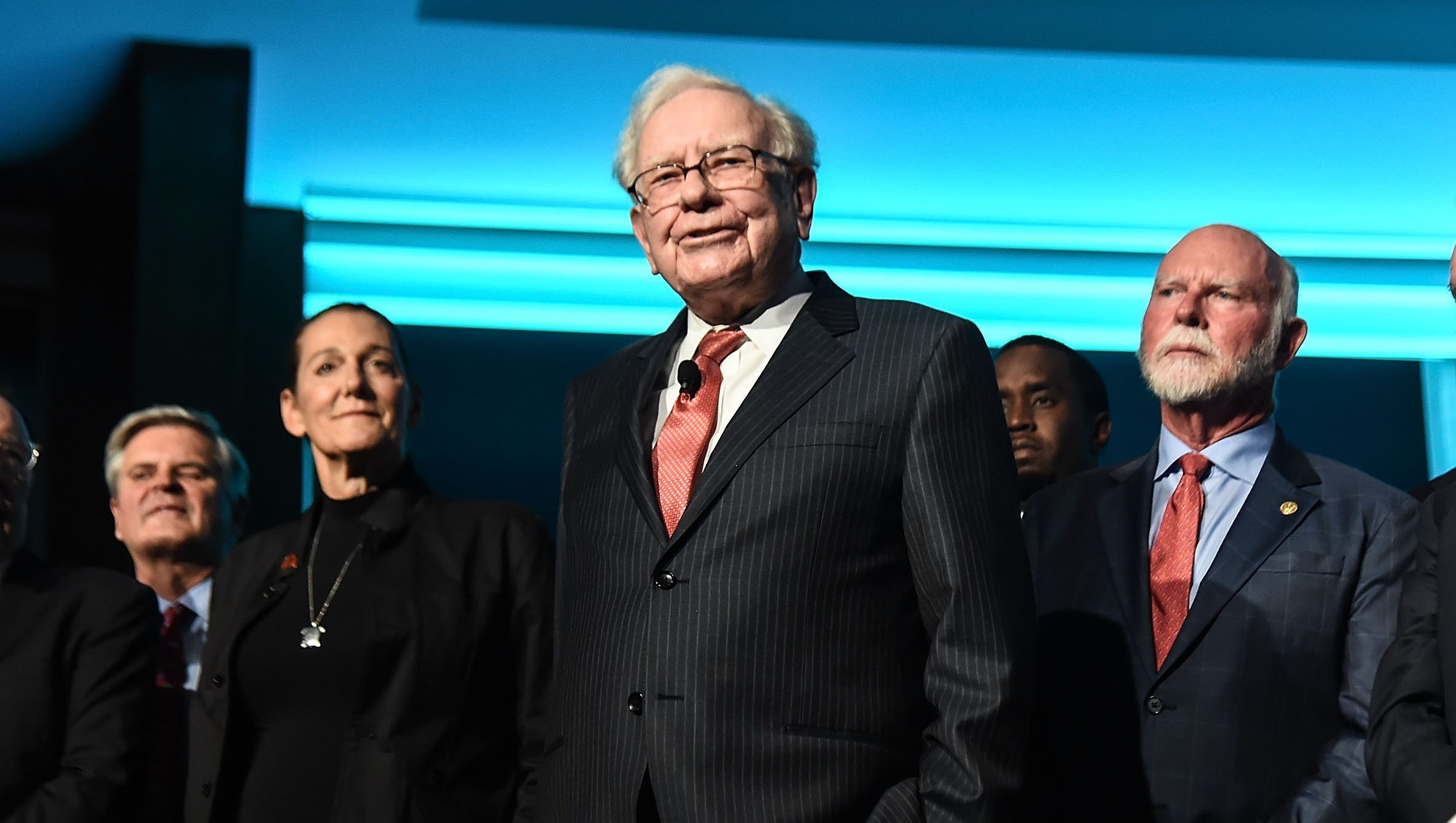 warren-buffett’s-net-worth:-how-much-money-he-makes
