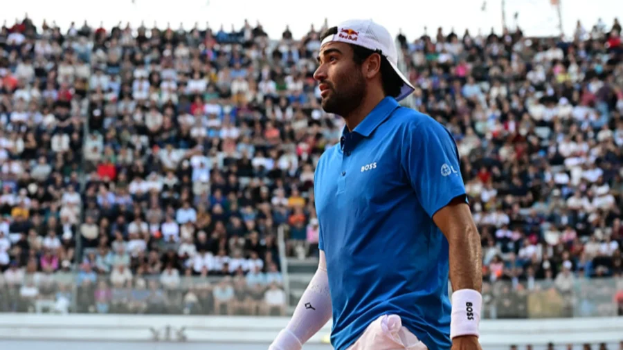 matteo-berrettini-forced-to-retire-amid-tears-at-internazionali-d'italia