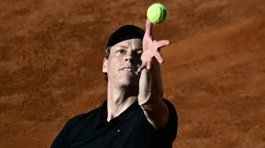rome,-final:-jannik-sinner-fights-back,-but-first-set-goes-to-carlos-alcaraz