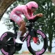 giro-2025,-isaac-del-toro-enjoys-the-pink-jersey-and-reveals-a-backstory
