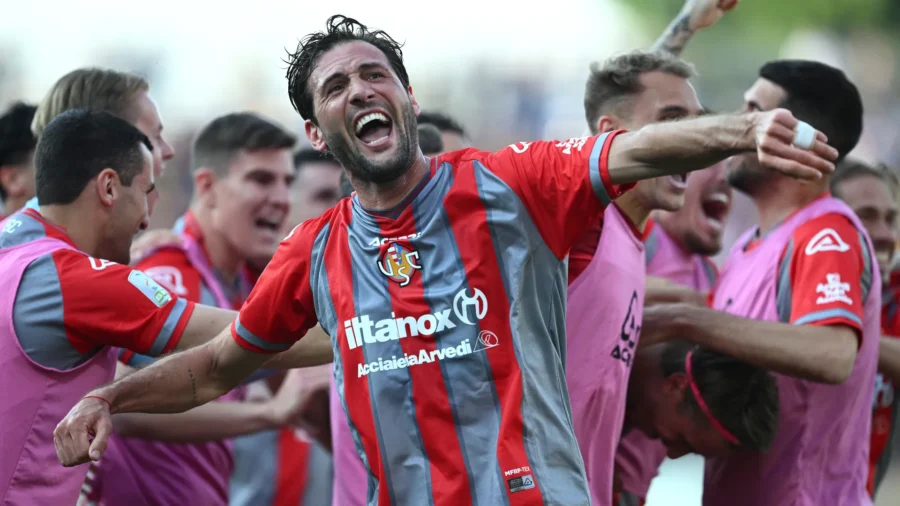 playoff-serie-b:-juve-stabia-overwhelmed,-cremonese-in-final