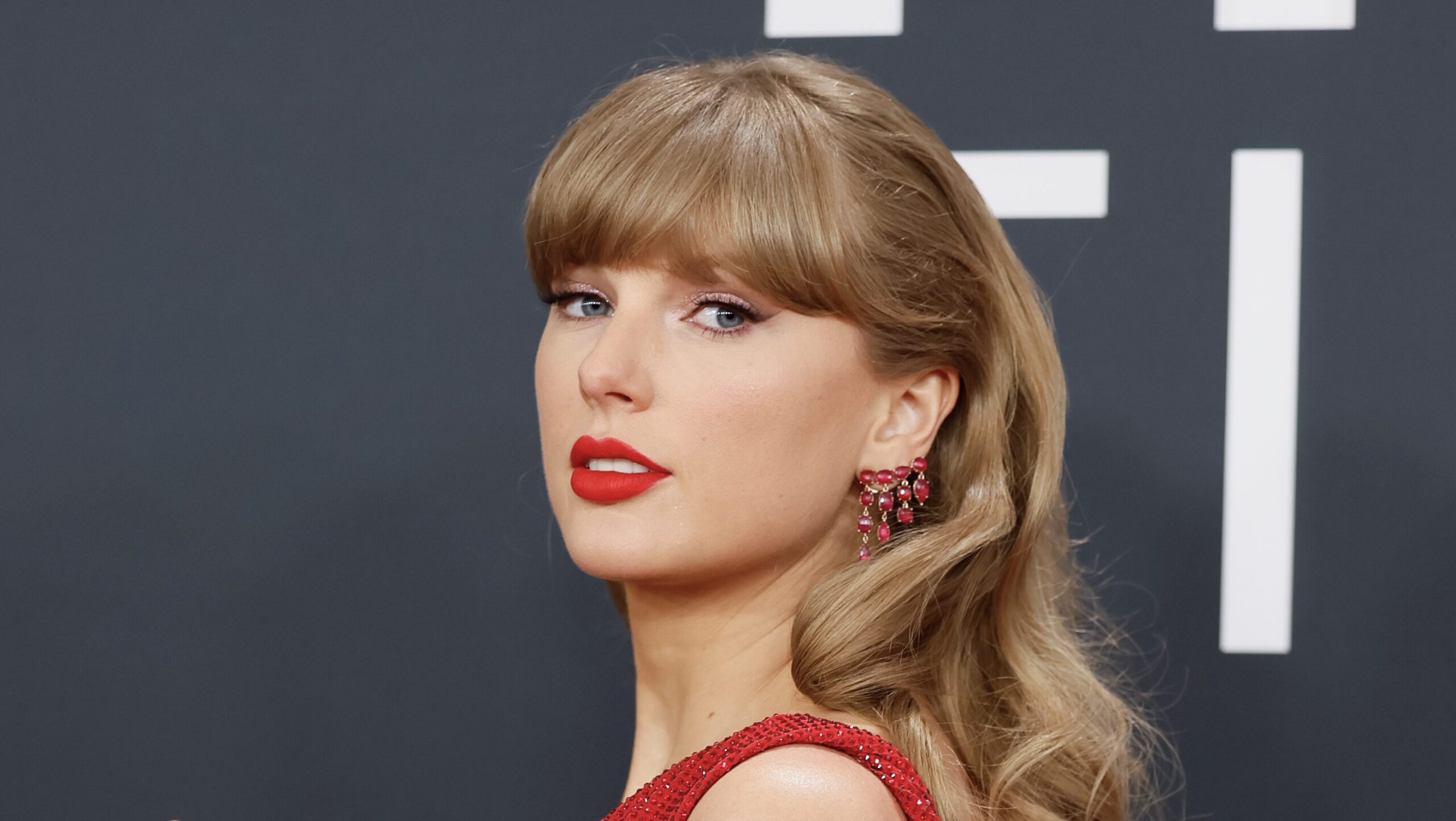 how-much-did-taylor-swift-pay-for-her-masters?-find-out