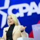 is-pam-bondi-married?-about-the-attorney-general’s-relationships-&-ex-husbands