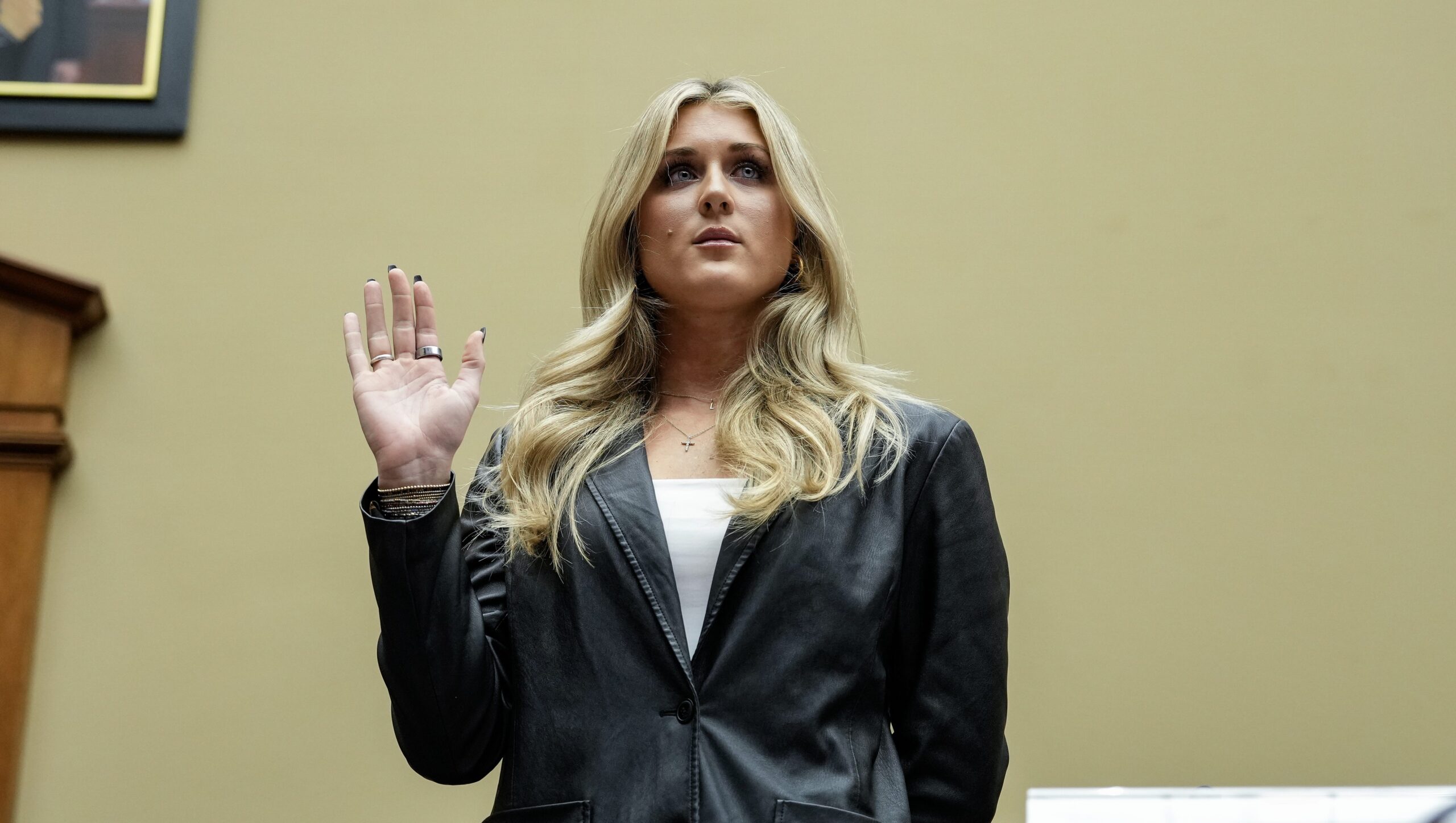 who-is-riley-gaines?-5-things-about-the-conservative-activist