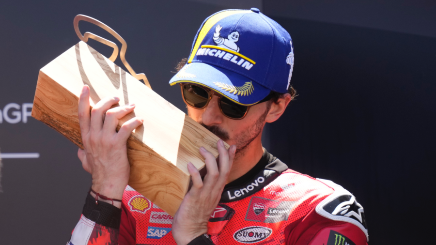 bagnaia-praises-ducati:-“we-have-improved-in-so-many-ways”