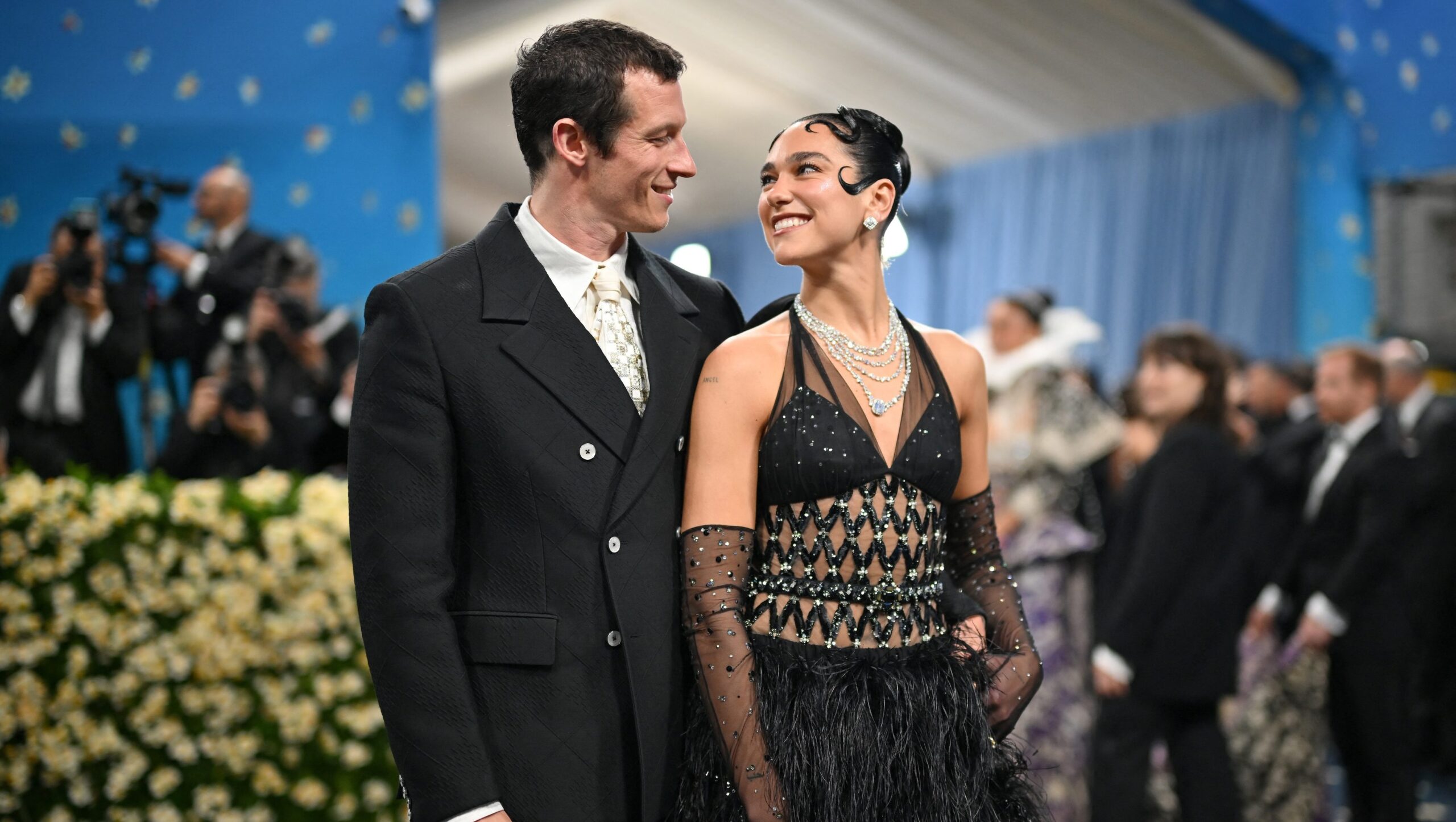 callum-turner:-5-things-to-know-about-dua-lipa’s-future-husband