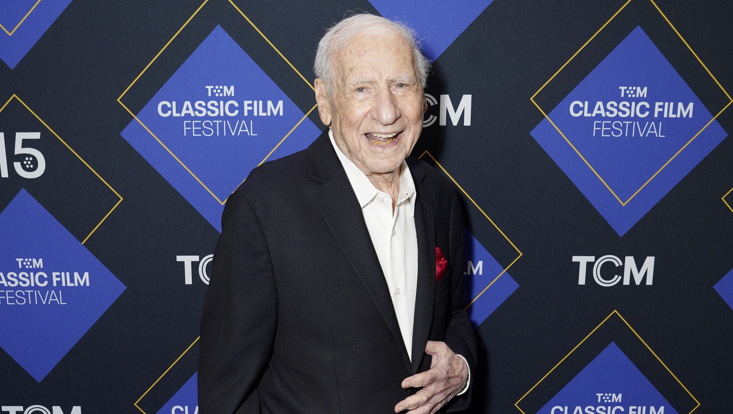 ‘spaceballs-2’-cast:-mel-brooks-&-all-actors-in-the-sequel-movie