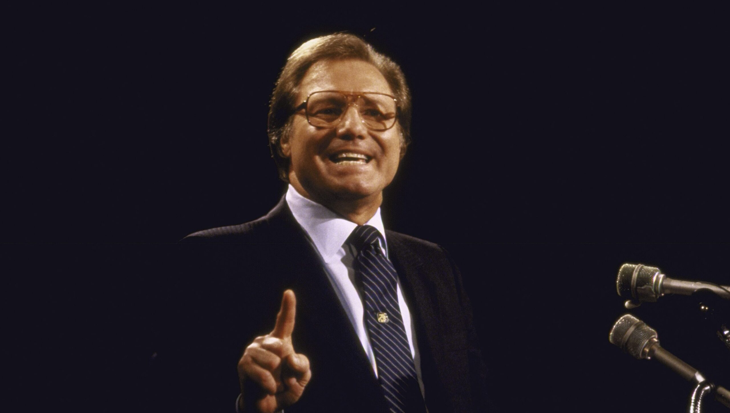 jimmy-swaggart’s-net-worth:-how-much-money-the-televangelist-has